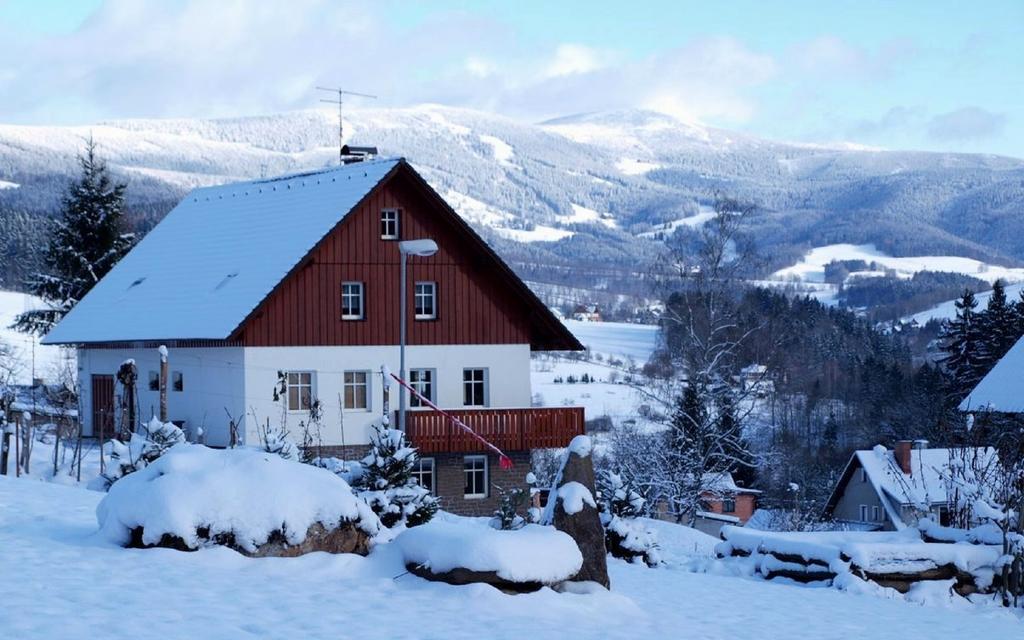 Penzion U Pily Paseky nad Jizerou Exteriör bild